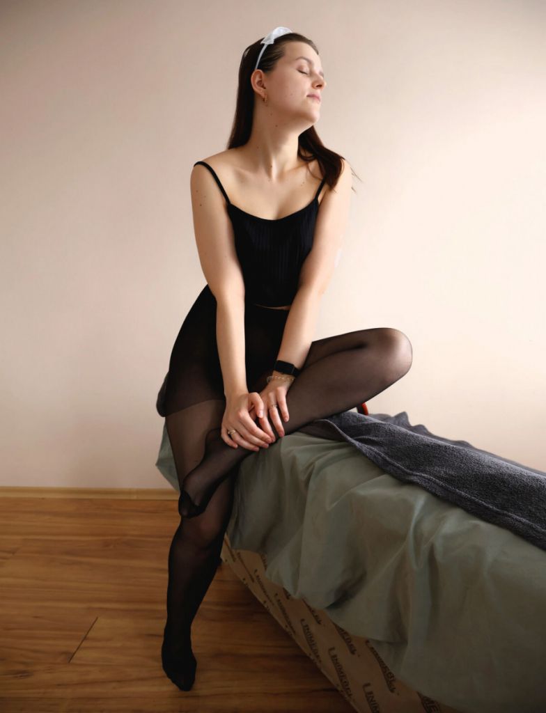 large pantyhoseme image